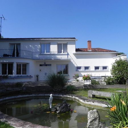 Gîte de l'Aqueduc Le Douhet Extérieur photo